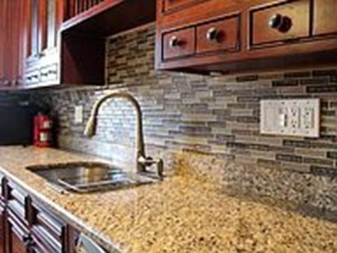 2 Chapin St, Worcester, MA 01604 photo 4