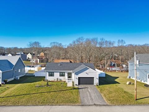 32 Theodore St, Fall River, MA 02722 photo 2
