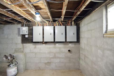 65 Maynard St, Springfield, MA 01109 photo 42