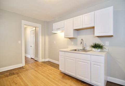 65 Maynard St, Springfield, MA 01109 photo 3