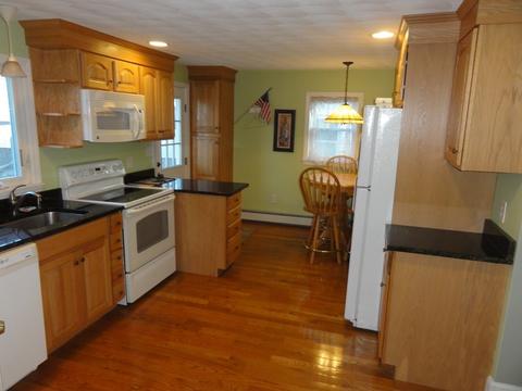 10 Laurel St, Danvers, MA 01923 photo 8
