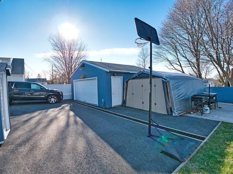 379 Bowen St, Fall River, MA 02724 photo 6