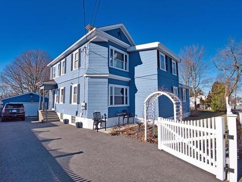 379 Bowen St, Fall River, MA 02724 photo 2