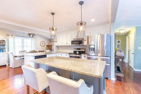 174 Temi Rd, Raynham, MA 02767 photo 1