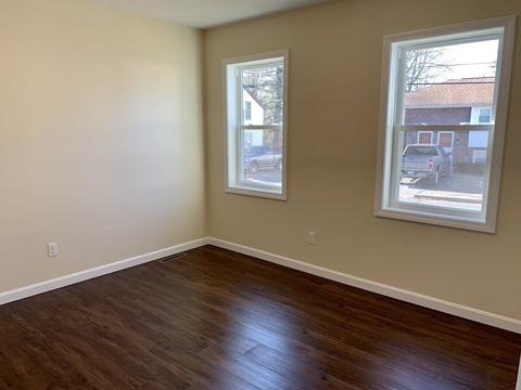 13 Pine St, Easthampton, MA 01027 photo 11