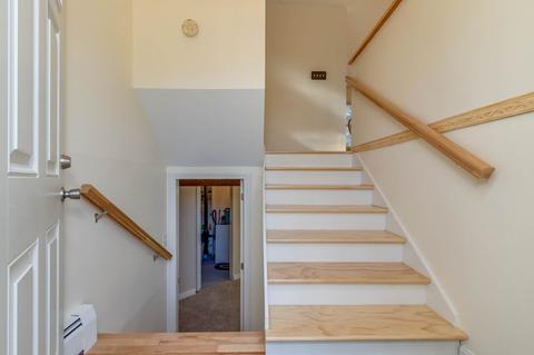 57 Westside Dr, Exeter, NH 03833 photo 4
