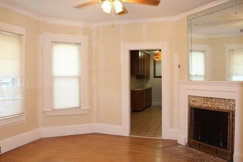 33 Warner St, Springfield, MA 01108 photo 21
