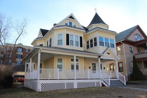 33 Warner St, Springfield, MA 01108 photo 1