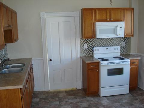 42 W Main St, Ware, MA 01082 photo 3