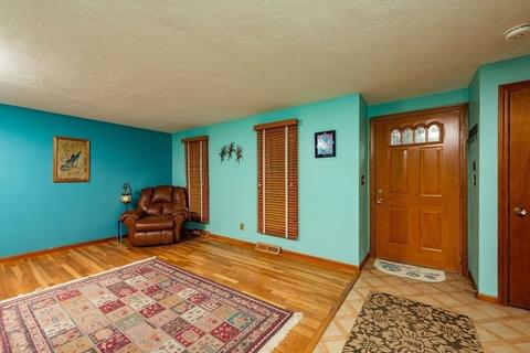 211 Hampton Rd, Sharon, MA 02067 photo 8