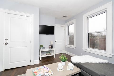 14 Ellington Rd #3, Somerville, MA 02144 photo 3