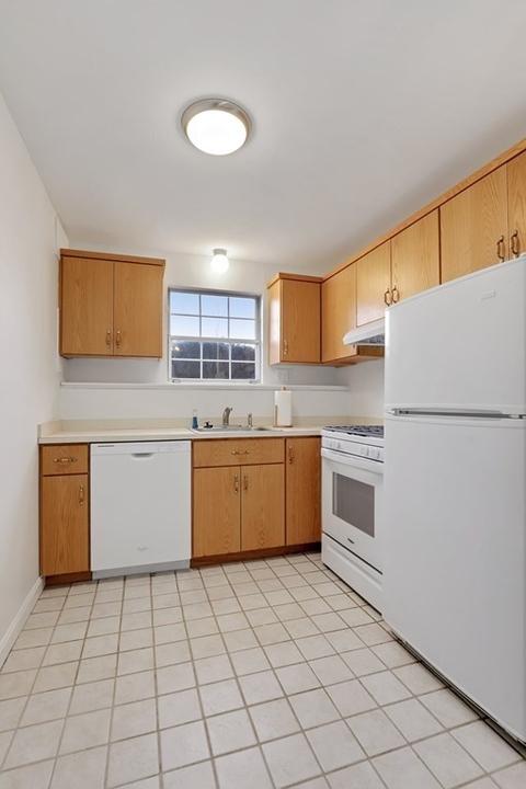 6 Venice St #D2, Danvers, MA 01923 photo 7