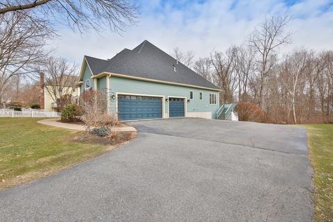 4 Emily Ln, Danvers, MA 01923 photo 5