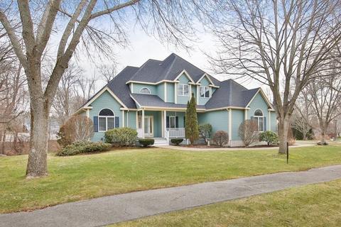 4 Emily Ln, Danvers, MA 01923 photo 1