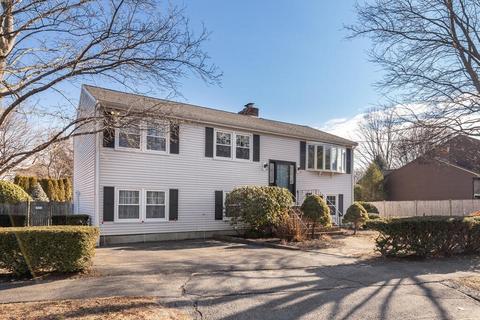 49 Riverside Dr, Reading, MA 01867 photo 1