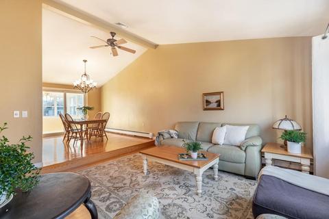 49 Riverside Dr, Reading, MA 01867 photo 10