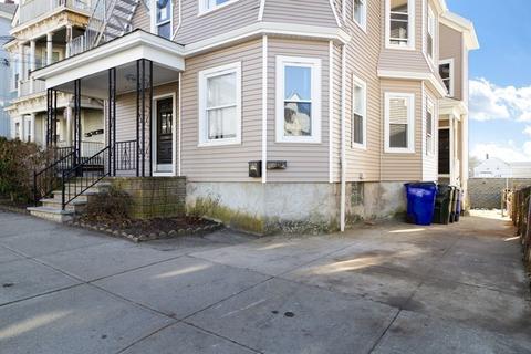 693 Walnut St, Fall River, MA 02720 photo 3
