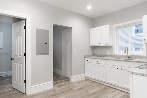 693 Walnut St, Fall River, MA 02720 photo 6