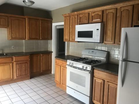 693 Walnut St, Fall River, MA 02720 photo 33