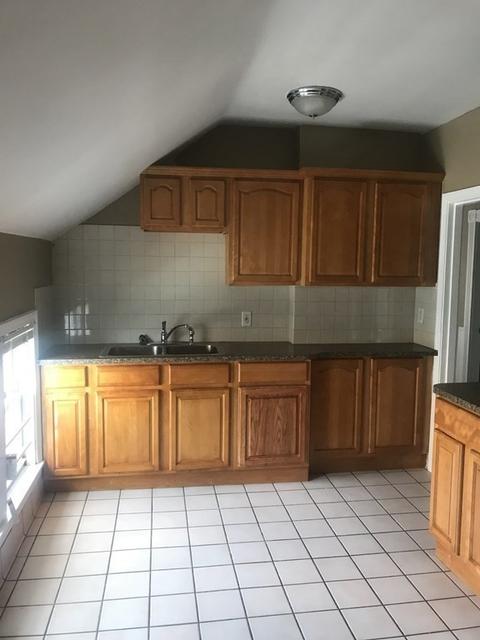 693 Walnut St, Fall River, MA 02720 photo 32