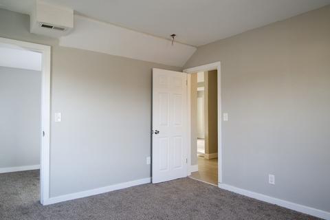 47 Dickinson St, Springfield, MA 01108 photo 22