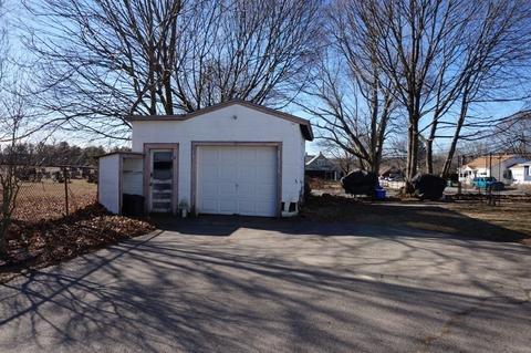 1805 Mendon Rd, Woonsocket, RI 02895 photo 32