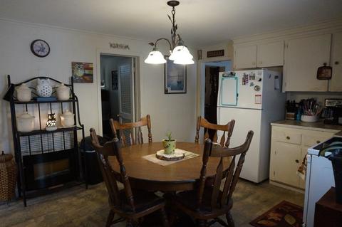 1805 Mendon Rd, Woonsocket, RI 02895 photo 6