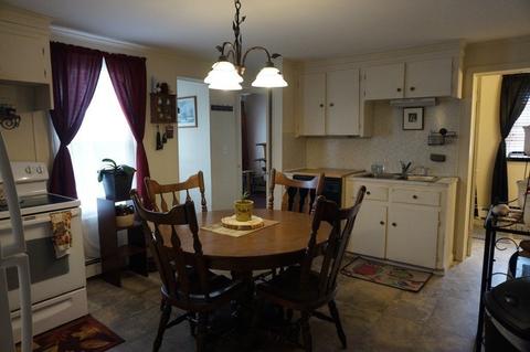 1805 Mendon Rd, Woonsocket, RI 02895 photo 4