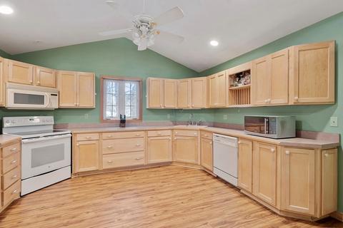 377 Spring St, Athol, MA 01331 photo 15