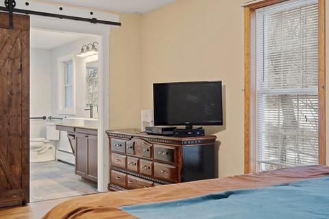 377 Spring St, Athol, MA 01331 photo 32