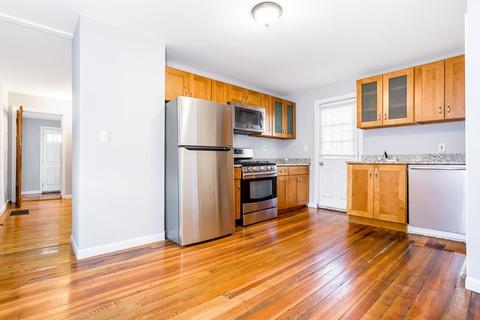 162 Cottage St, Everett, MA 02149 photo 2