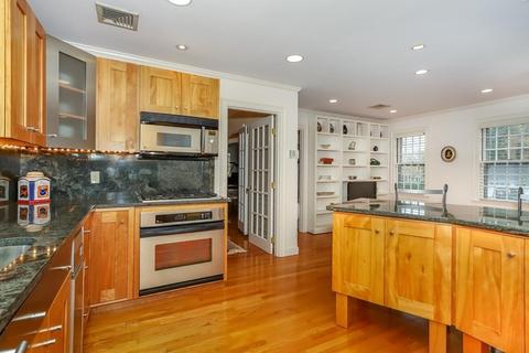 160 High St, Canton, MA 02021 photo 4