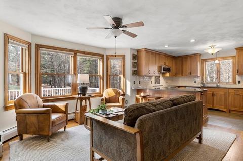 94 Brook St, Dunstable, MA 01827 photo 7
