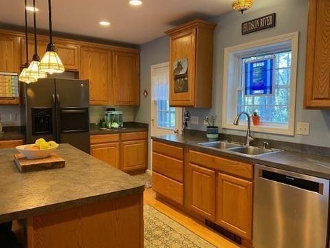 72 Main St, Sutton, MA 01590 photo 9