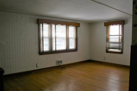 28 Deepdale Rd, Worcester, MA 01606 photo 4