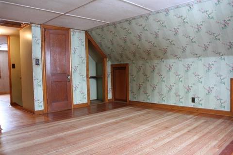 28 Deepdale Rd, Worcester, MA 01606 photo 13