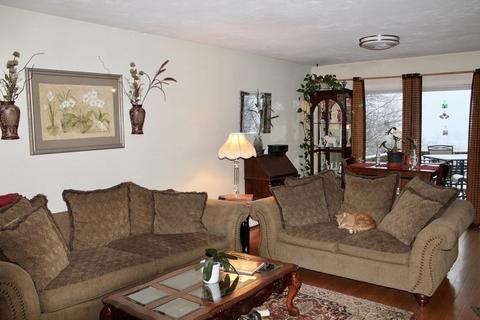 79 Orient St, Worcester, MA 01604 photo 4