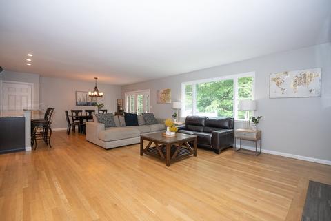 11 Old Brook Dr, Worcester, MA 01609 photo 16