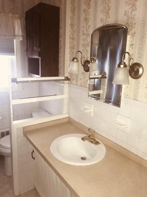 41 Upton St, Springfield, MA 01104 photo 13
