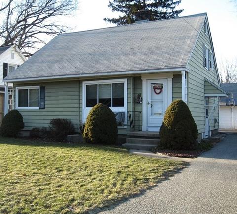 41 Upton St, Springfield, MA 01104 photo 2