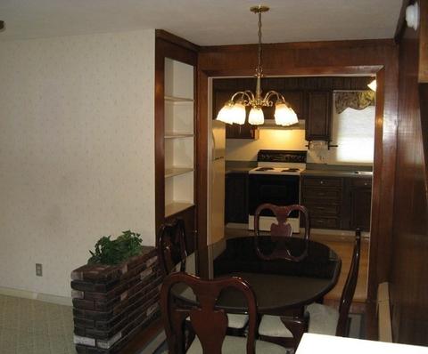 41 Upton St, Springfield, MA 01104 photo 8