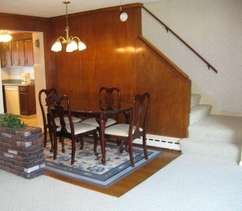41 Upton St, Springfield, MA 01104 photo 9