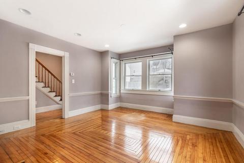 18 Judson St, Beverly, MA 01915 photo 3