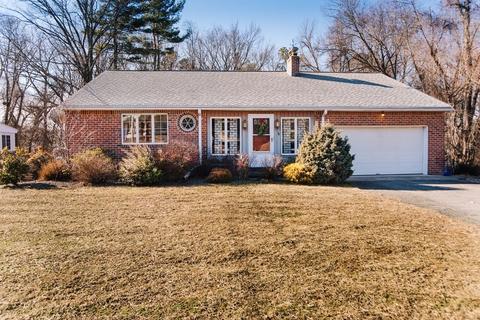 56 Princess Rd, Springfield, MA 01129 photo 1