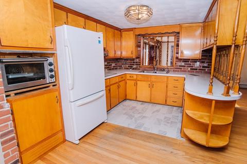 56 Princess Rd, Springfield, MA 01129 photo 11