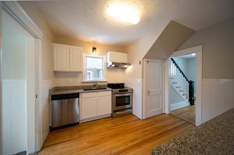31 Mower St, Worcester, MA 01602 photo 12
