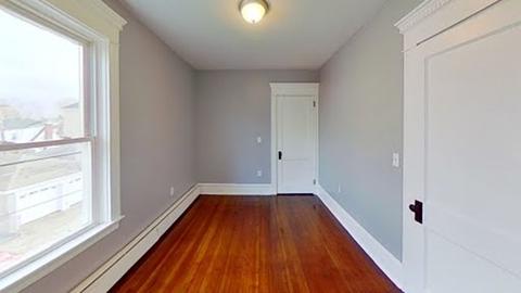 181 Horton St, Fall River, MA 02723 photo 2