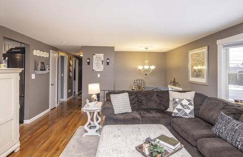 9 Dean St, Raynham, MA 02767 photo 2