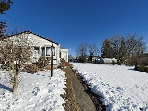 458 Buffinton St, Fall River, MA 02721 photo 2