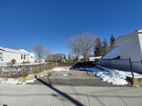458 Buffinton St, Fall River, MA 02721 photo 13